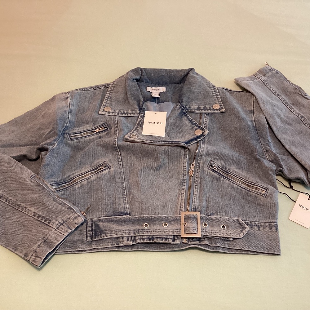 Forever 21 crop denim moto jacket NEW